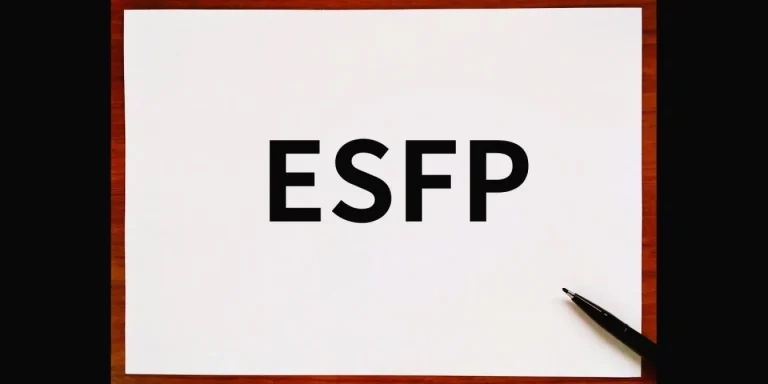 Τα γράμματα ESFP, που αντιπροσωπεύουν τον τύπο προσωπικότητας ESFP στο MBTI.